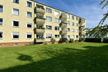 4-Zimmerwohnung mit Loggia und viel Potenzial – ruhige Wohnlage in Hemmingen-Arnum