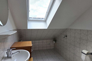 Gäste-WC mit Stellplatz für Waschmaschine