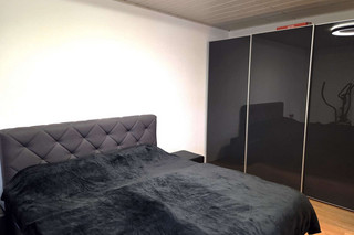 Schlafzimmer (2)