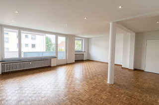Wohn-/Esszimmer (3)