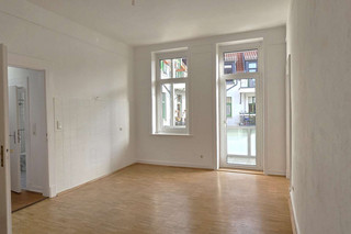 Zimmer mit Balkon