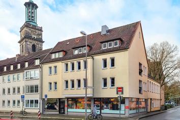 City: gut sichtbare Ladenfläche in Ecklage nahe Markthalle