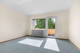 Schlafzimmer mit Balkon | OG