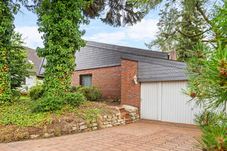 Außenansicht und Garage