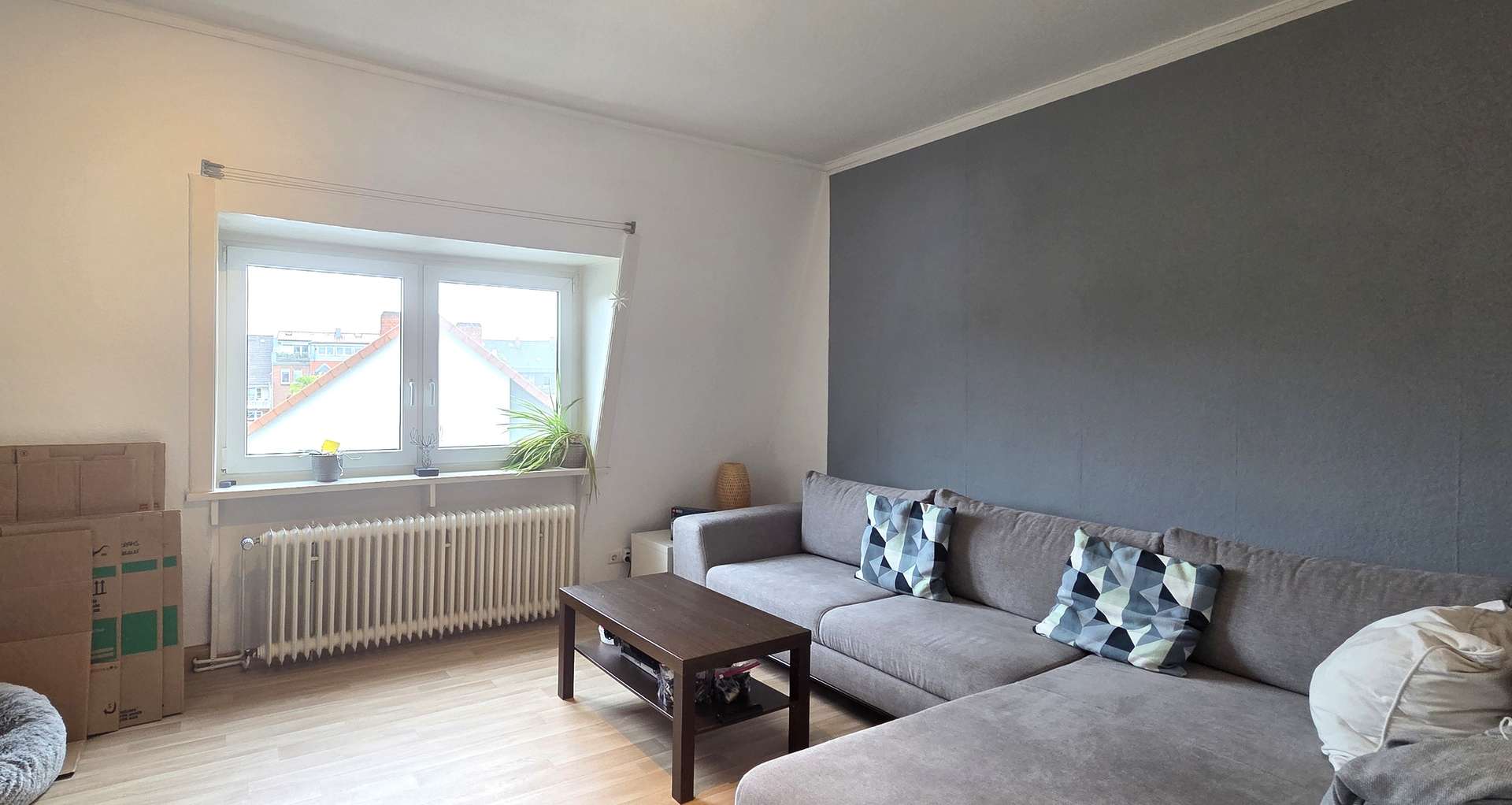 Gemütliche 3-Zimmer-Dachgeschoss-Wohnung in ruhiger Lage von Kleefeld! - Foto 1