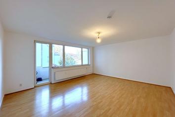 Großzügige 4 Zimmerwohnung mit Balkon | Zwischen Mitte und Südstadt!
