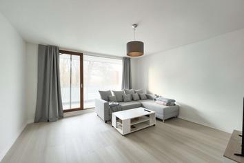 Helle 2 Zimmerwohnung mit Balkon in Laatzen