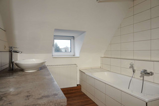 Badezimmer / 2. Ebene
