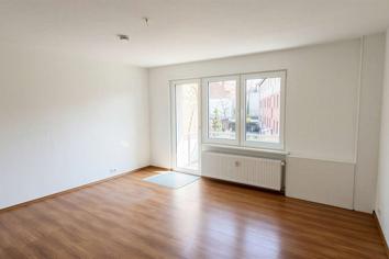 Helle 4-Zimmer-Wohnung mit Balkon in der Südstadt!