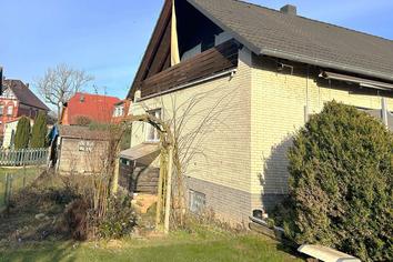 Hübsche 2,5 Zimmerwohnung mit Balkon im grünen Wunstorf