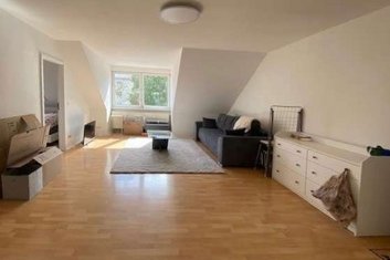 Hübsche 2-Zimmer-Dachgeschosswohnung in guter Wohnlage | Langenhagen