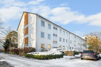 Kirchrode: Helle 3-Zimmer-Wohnung mit Potenzial zur Verwirklichung Ihres Wohntraums