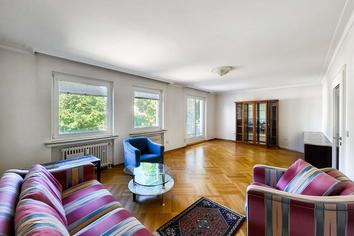 Kirchrode: Leerstehendes 3-Familienhaus mit Garten- Ihr neues Zuhause oder attraktive Kapitalanlage