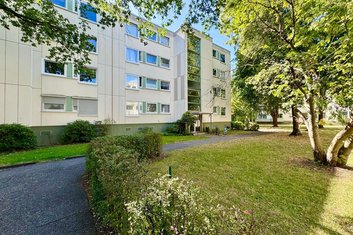 Laatzen: Vermietete 3-Zimmerwohnung mit Loggia auf Erbpachtgrundstück
