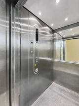 Aufzug (bis zweite Etage)