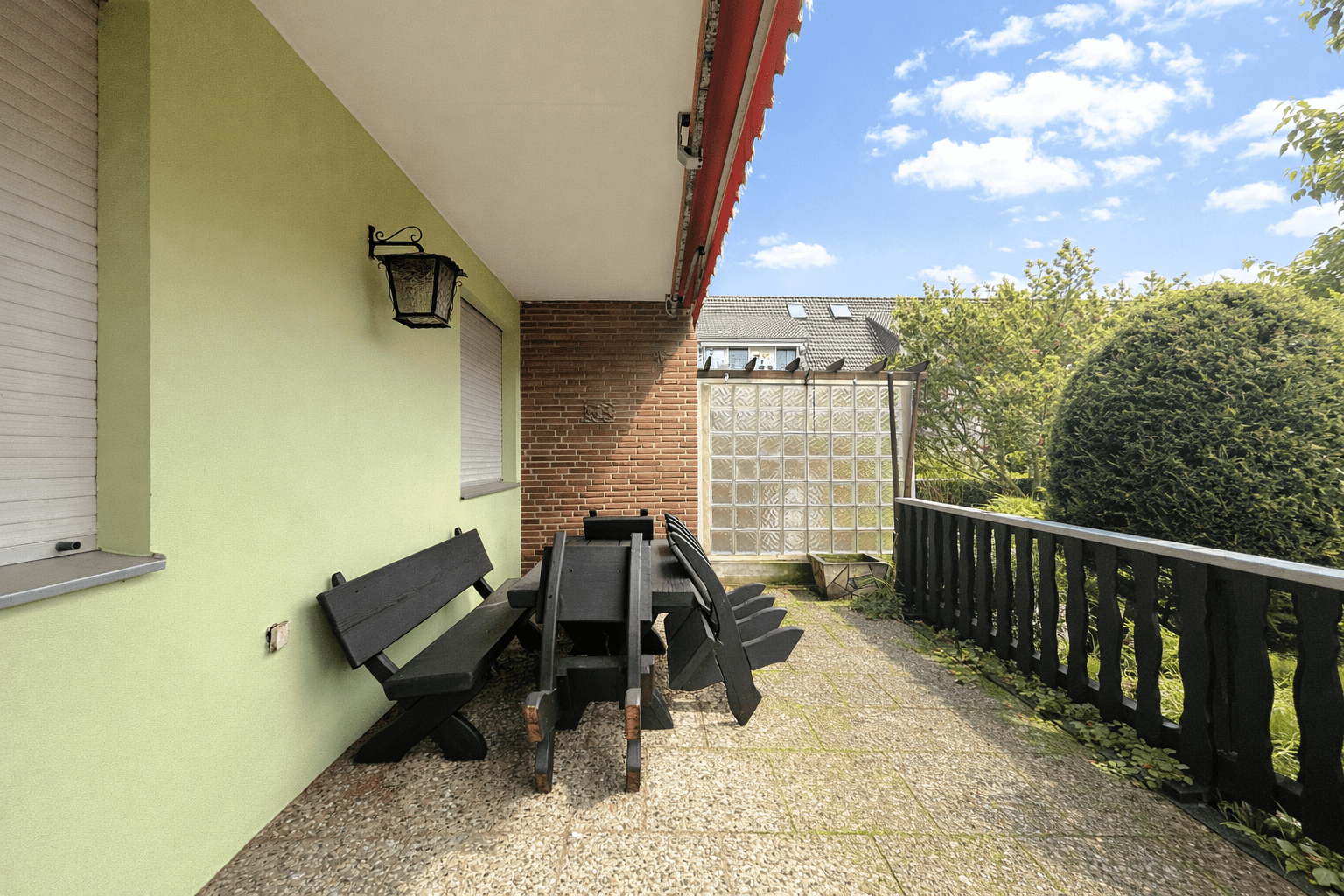 Renoviert! Großzügige 5 Zimmerwohnung | Garten mit Terrasse und neue Einbauküche - Photo 3