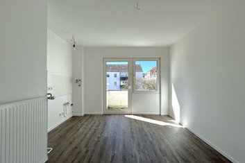 Renovierte 2 Zimmerwohnung mit Balkon in Linden-Süd!