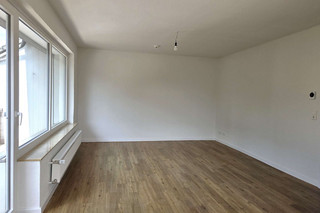 Wohn-/Esszimmer (3)