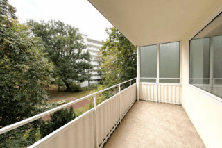 Balkon - KI bearbeitet