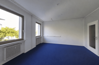 Büro KI generiert (4)