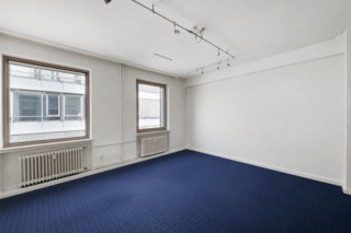 Büro KI generiert (2)