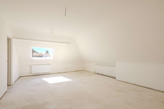 Schlafzimmer (rechte Wohnung)
